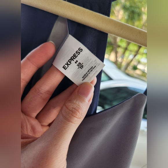 Reversible Express Blouse - Picture 4 of 9